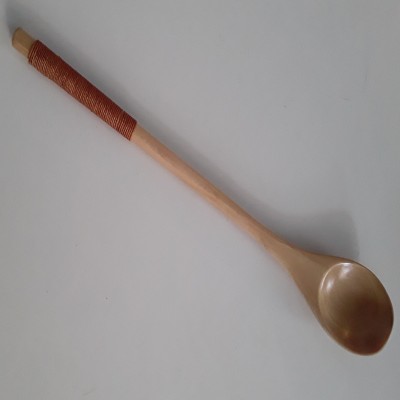 Cuchara medidora en madera